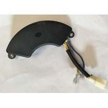 Блок AVR  Генератора  GG3301С (2,3 kW) (1 колодка на 4 провода+2 провода)