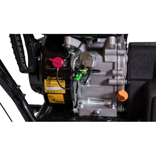 Изображение Снегоуборщик CHAMPION ST656, 6,5 л.с.