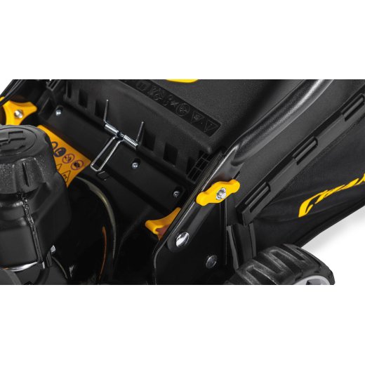 Изображение Бензиновая газонокосилка Champion LM4215