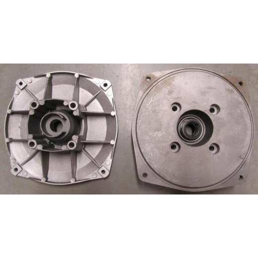 Корпус помпы  мотопомпы GP40 сторона двигателя