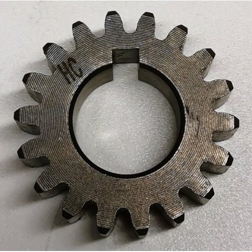 Шестерня редуктора двигателя мотоблока BC9813 ведущая (T0801005)