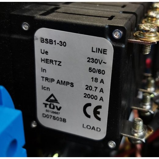 Выключатель сети  Генератора  GG7501E-3 18A