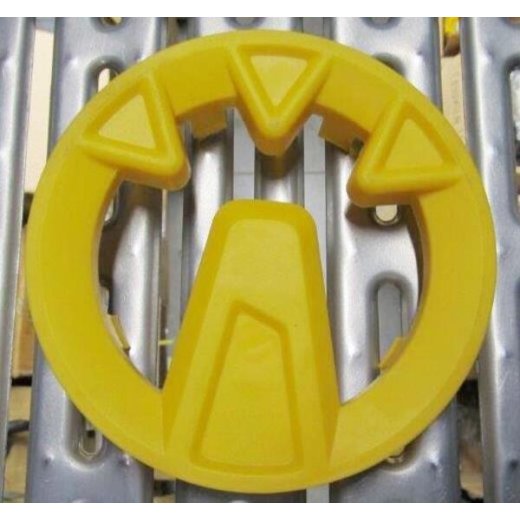 Колпак колеса газонокосилки Champion EM4216 переднего/EM3813